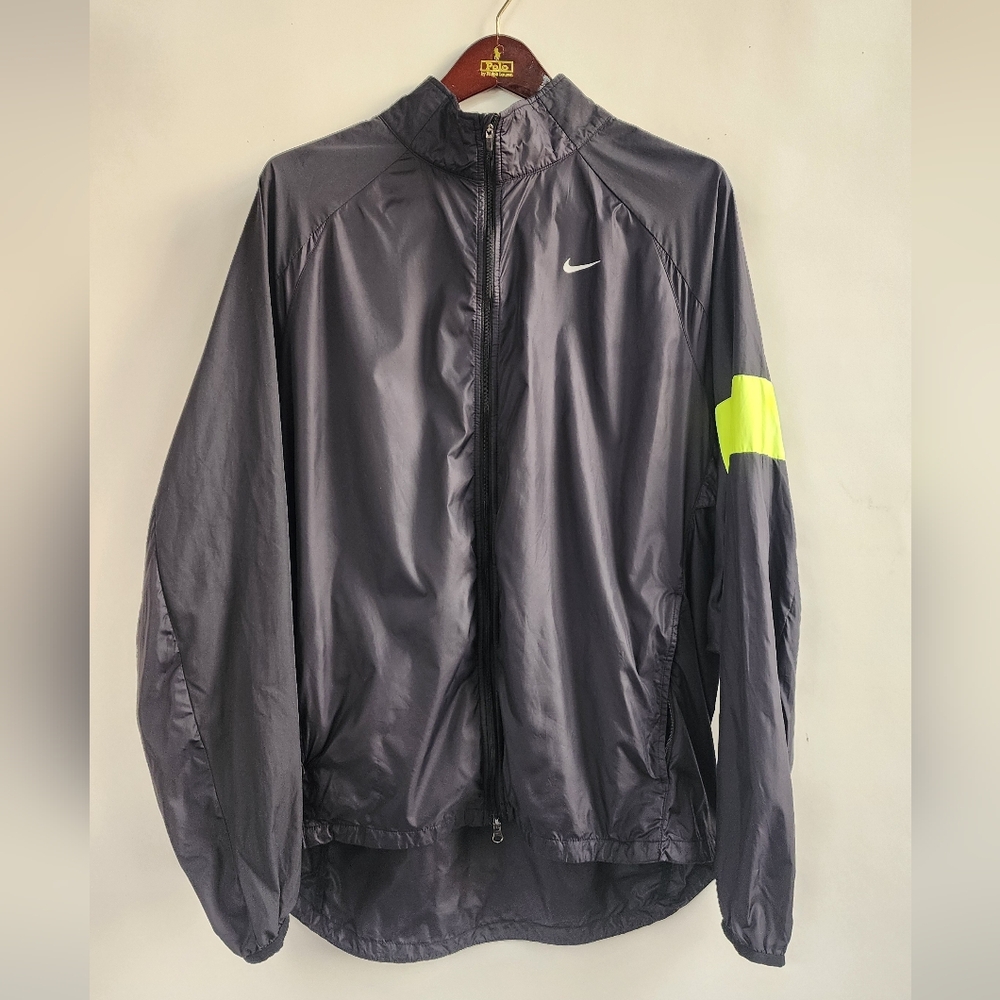 Nike Windfly UL Lightweight Running Jacket 519799-015 Black Volt Mens Size XL